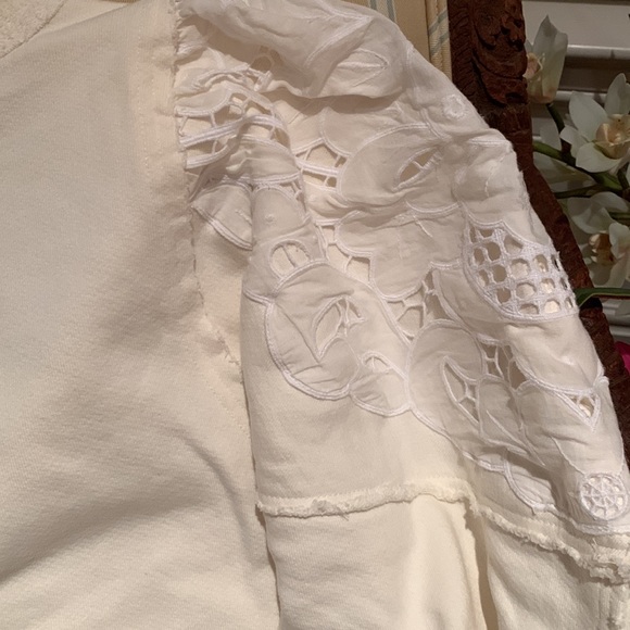 FREE PEOPLE ALYSSA ROSE COTTON PULLOVER CROPPED WITH LACE DETAILING SIZE SMALL - Picture 8 of 9